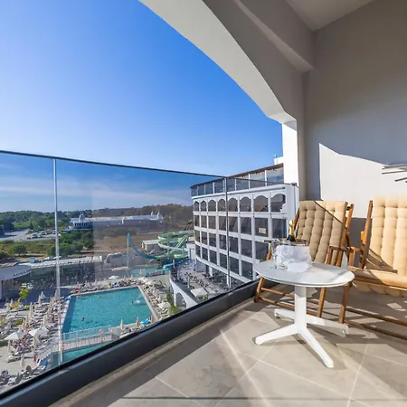 Ξενοδοχείο Moon Palace 5*