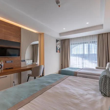 Ξενοδοχείο Moon Palace 5*