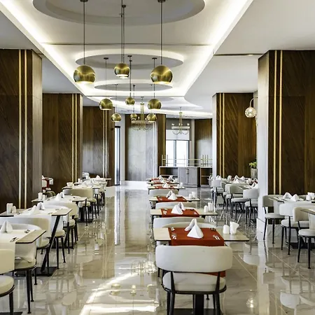Moon Palace سيدي